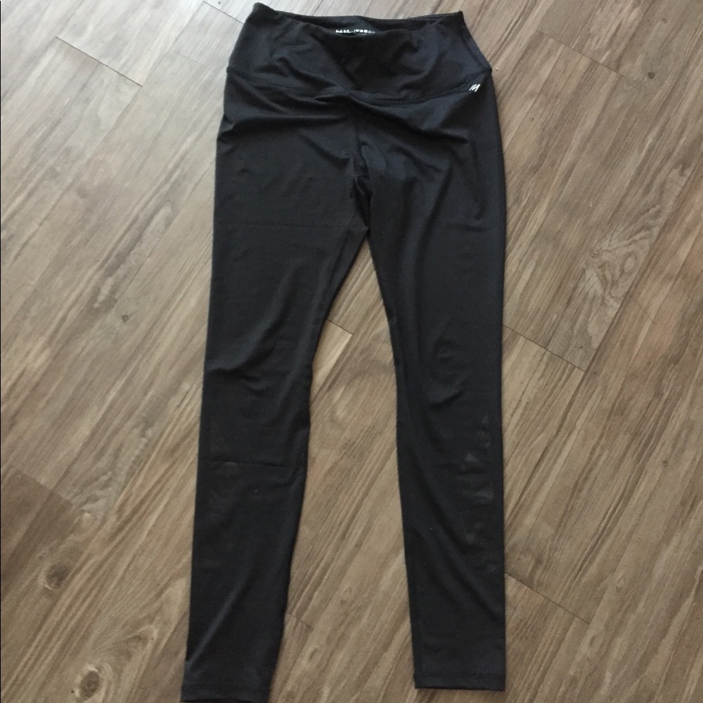 TEMPORARY NFS NWOT active high waist yoga pants